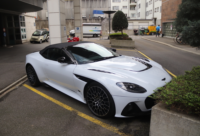 Aston Martin DBS 770 Ultimate Volante