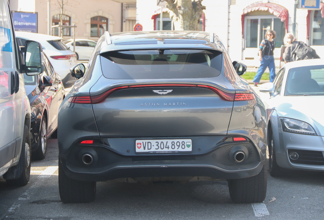 Aston Martin DBX