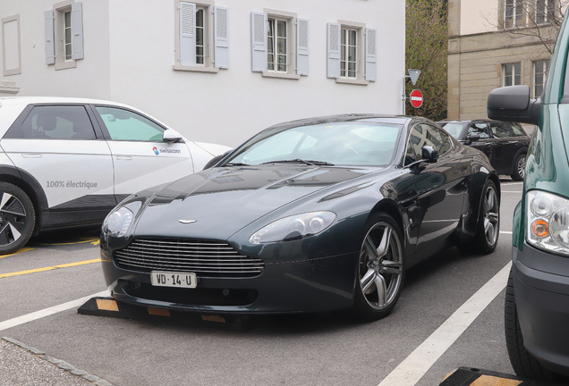 Aston Martin V8 Vantage