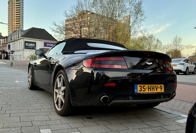 Aston Martin V8 Vantage Roadster