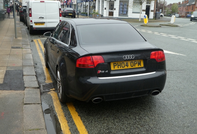 Audi RS4 Sedan