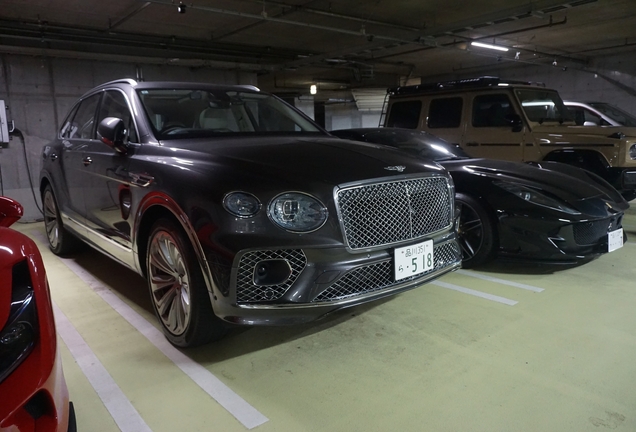 Bentley Bentayga V8 2021