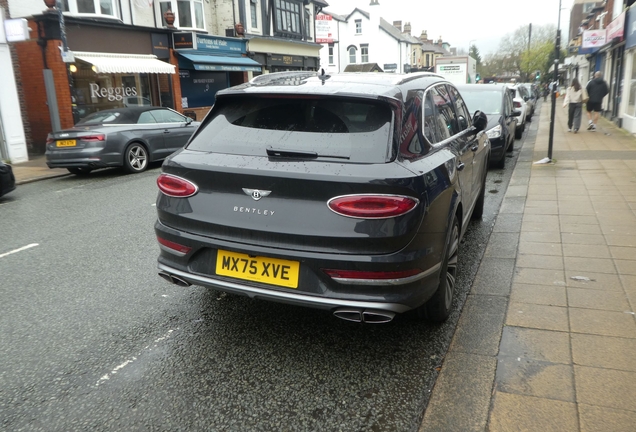 Bentley Bentayga V8 2025 Atelier Edition