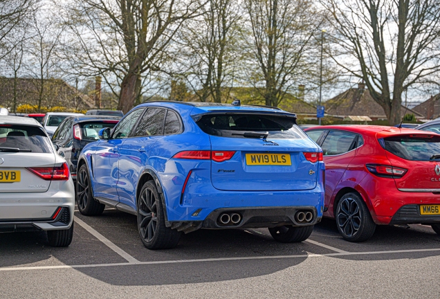 Jaguar F-PACE SVR