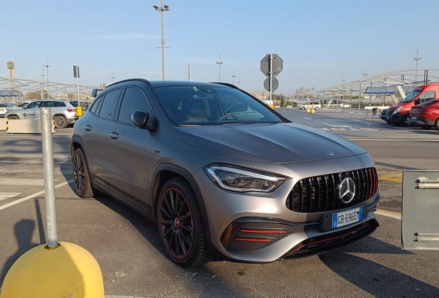 Mercedes-AMG GLA 45 S 4MATIC+ H247