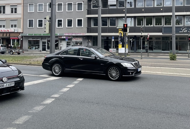 Mercedes-Benz S 63 AMG W221