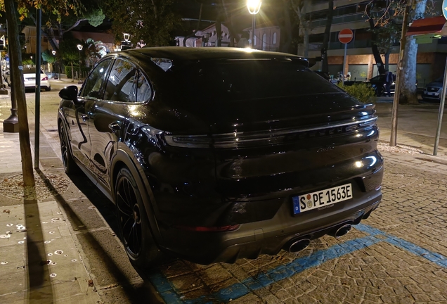 Porsche Cayenne Coupé Turbo E-Hybrid