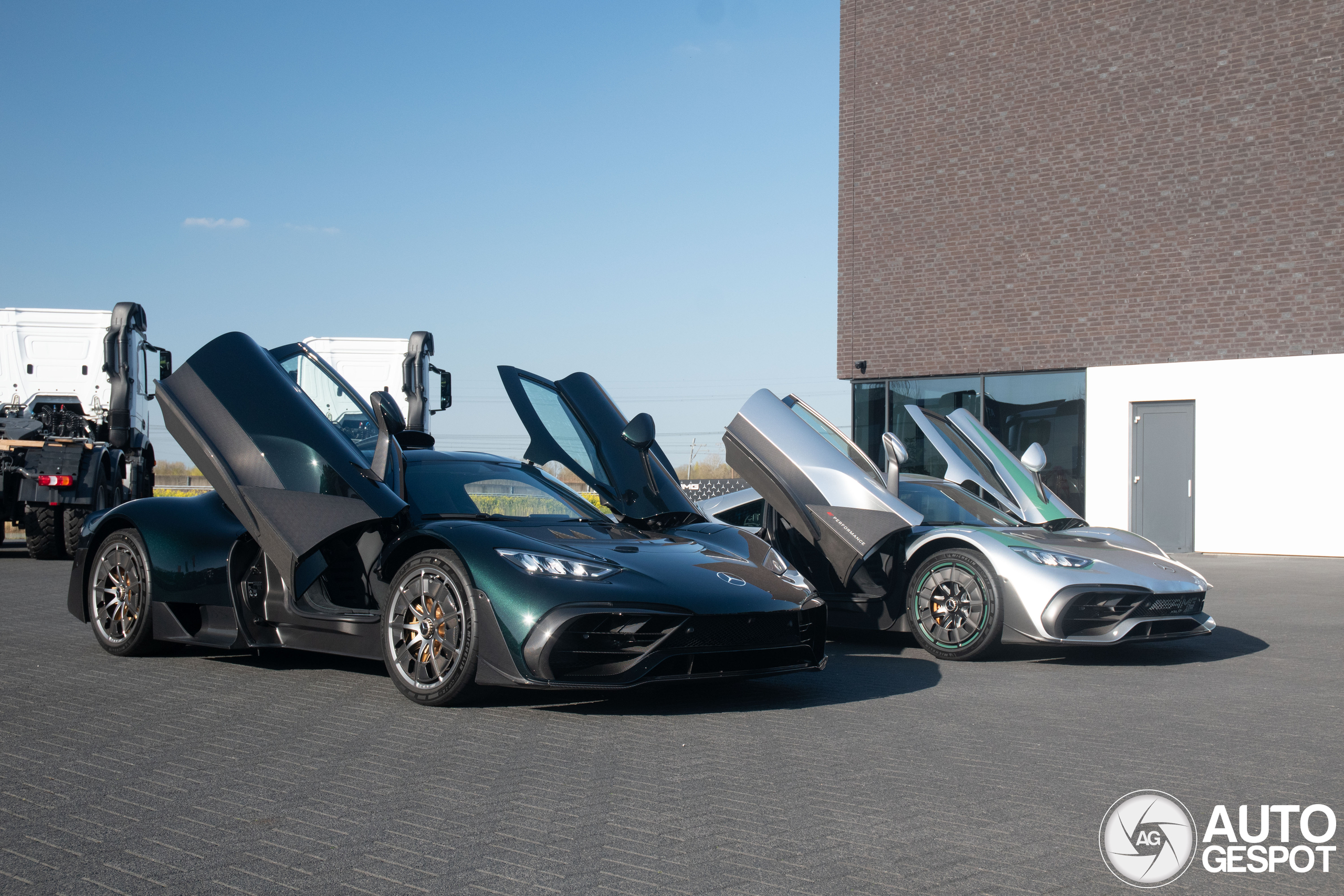 Ongekende combo van Mercedes-AMG One's duikt op in Gelderland