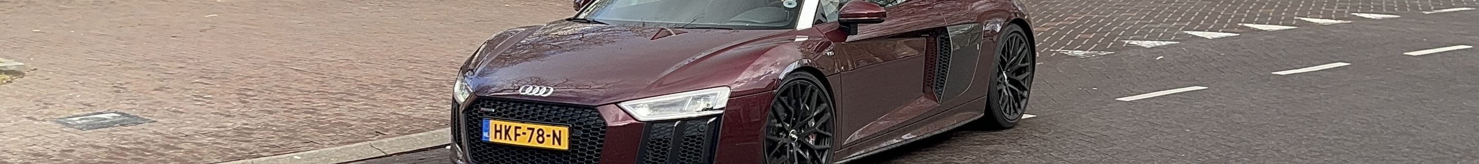 Audi R8 V10 Spyder 2016