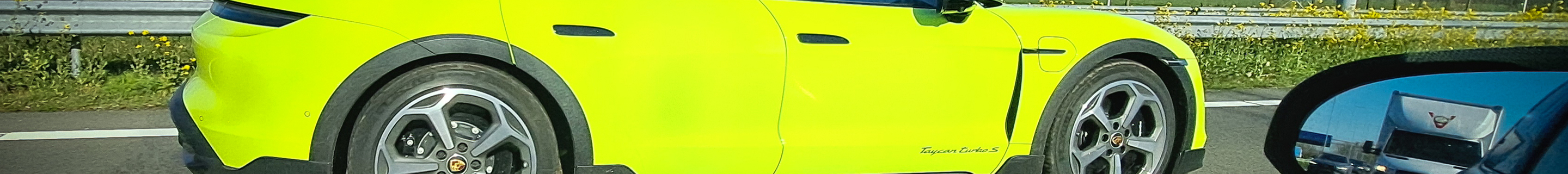 Porsche Taycan Turbo S Cross Turismo MkI