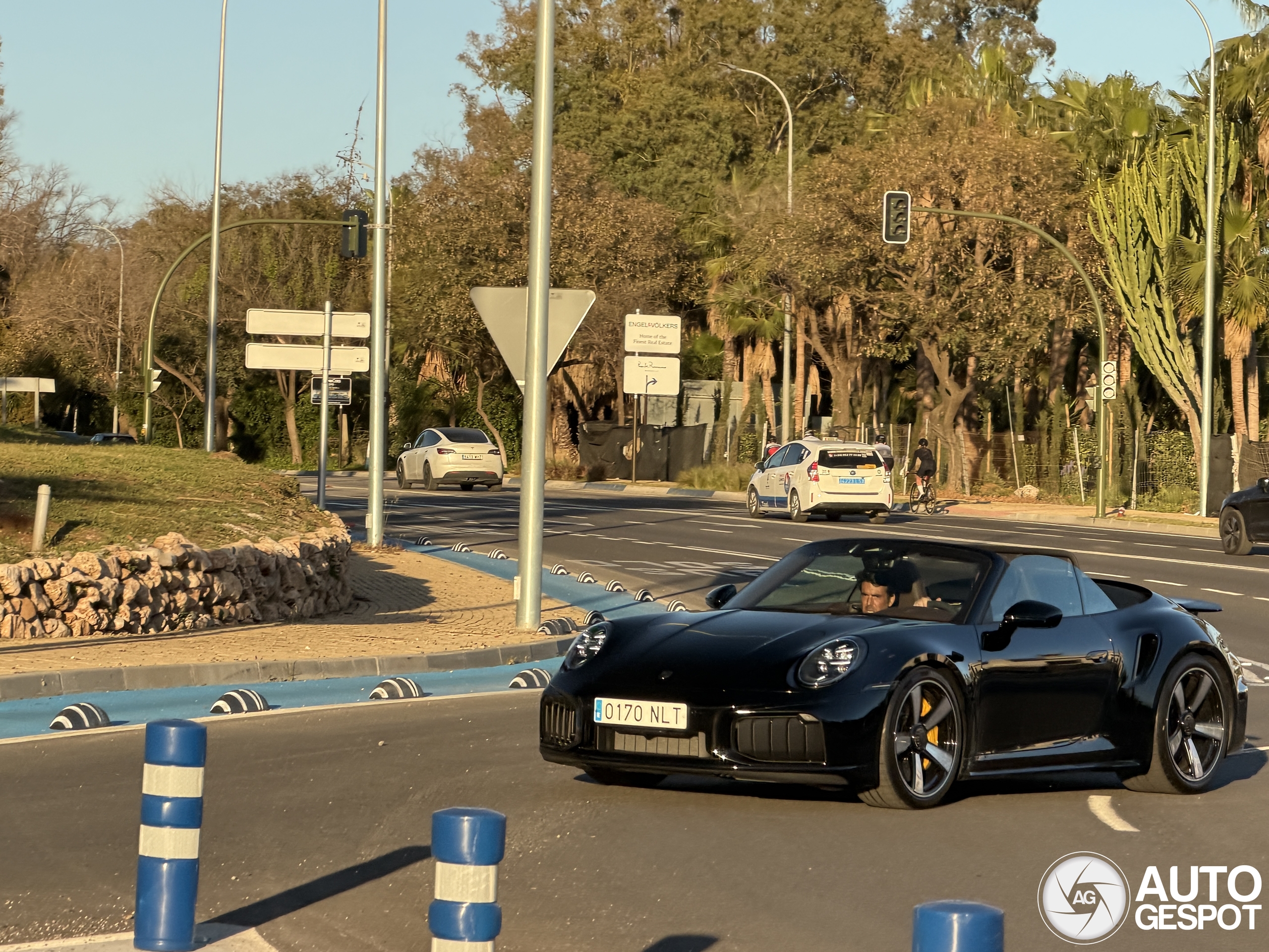 Porsche 992 Turbo S Cabriolet MkII - 01 April 2026 - Autogespot