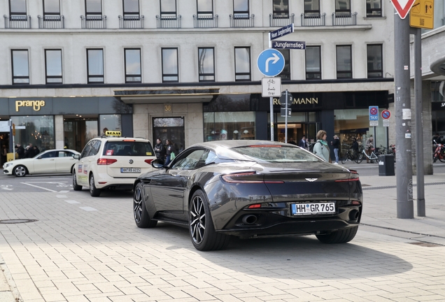 Aston Martin DB11