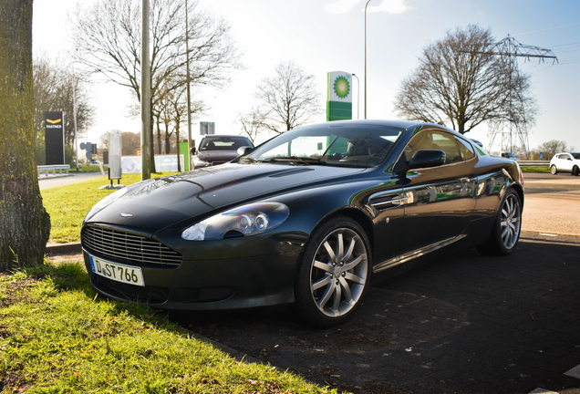 Aston Martin DB9