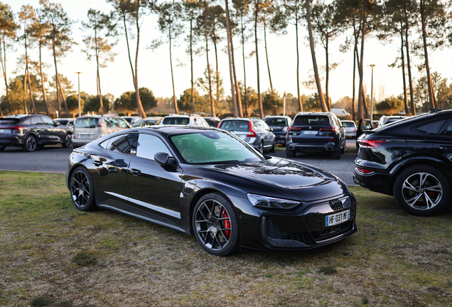 Audi RS E-Tron GT 2025
