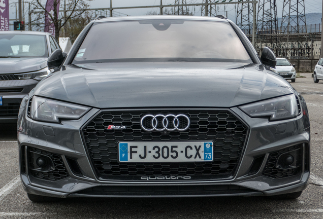 Audi RS4 Avant B9