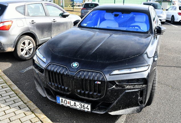BMW M760e xDrive