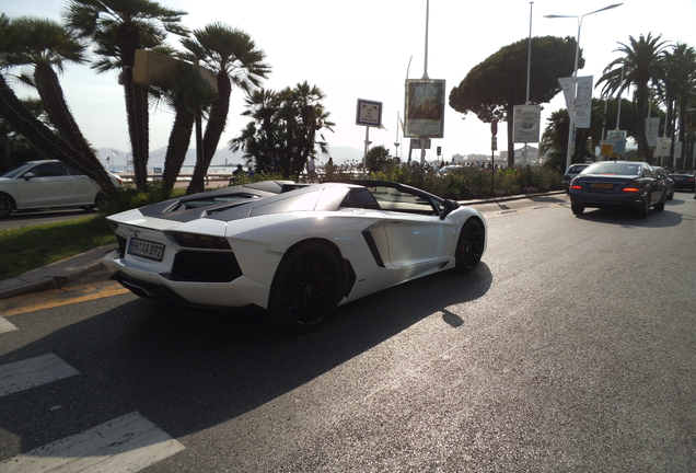 Lamborghini Aventador LP700-4 Roadster Pirelli Edition
