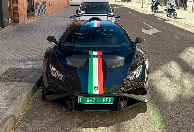 Lamborghini Huracán LP640-2 STO