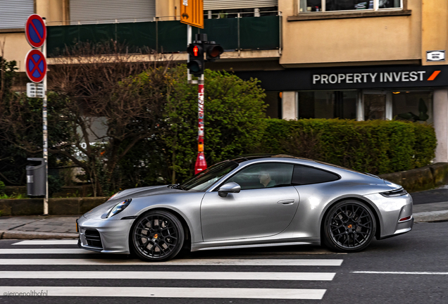 Porsche 992 Carrera 4S MkII