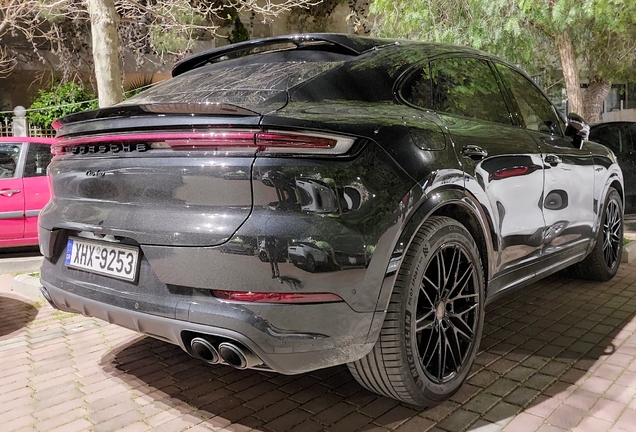 Porsche Cayenne Coupé Turbo E-Hybrid