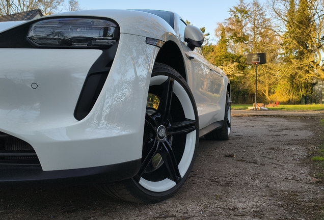 Porsche Taycan Turbo MkI