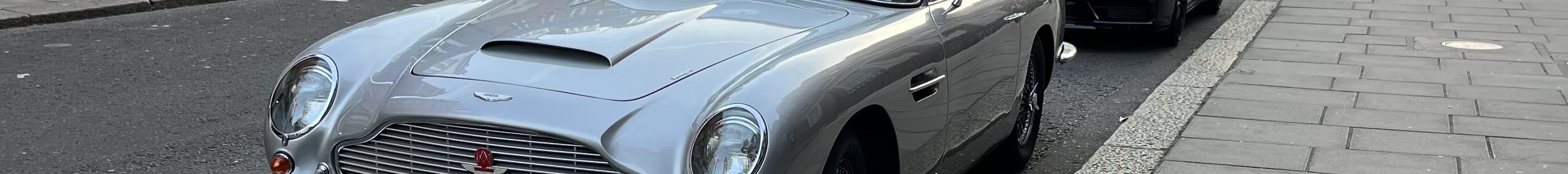 Aston Martin DB6 Superleggera