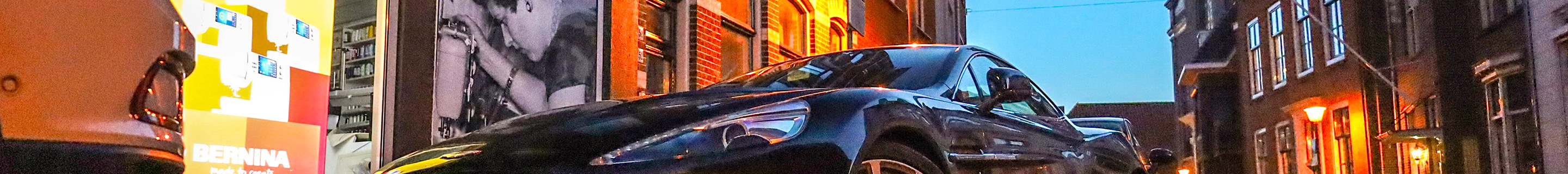 Aston Martin Vanquish 2013