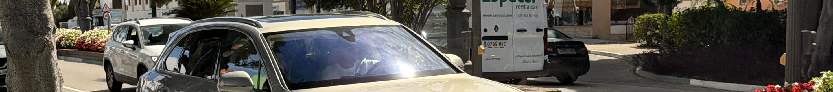 Bentley Bentayga Hybrid 2024