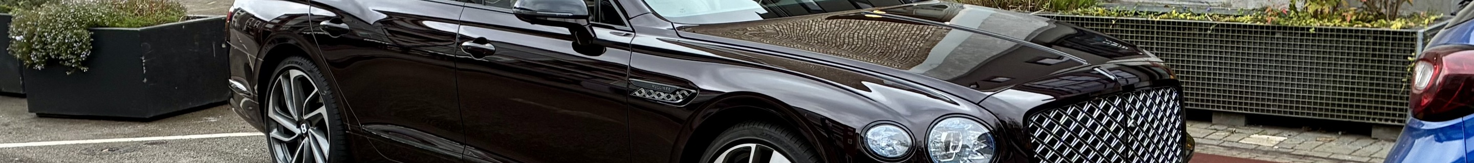 Bentley Flying Spur Hybrid Mulliner
