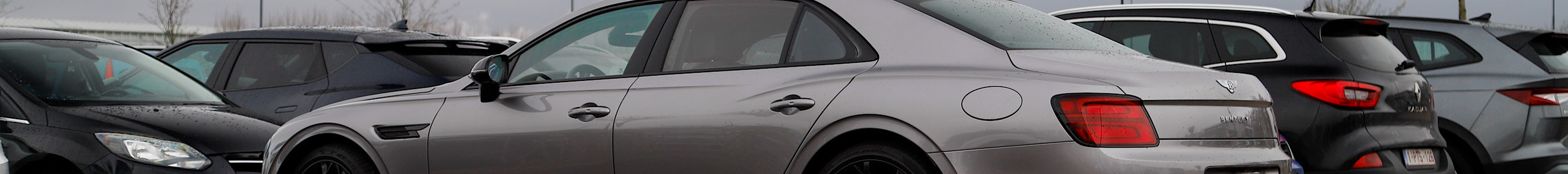 Bentley Flying Spur Hybrid S