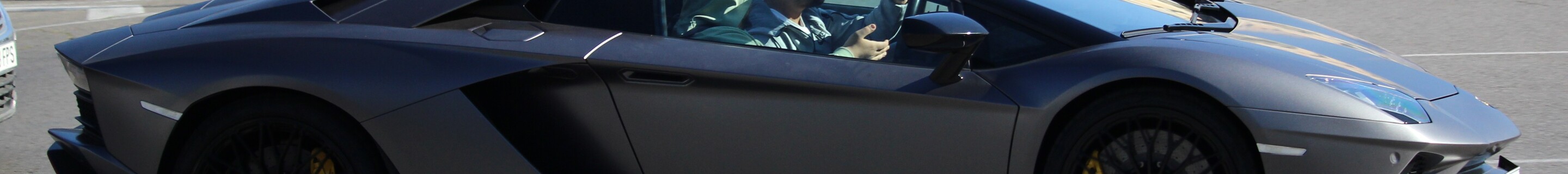 Lamborghini Aventador S LP740-4 Roadster