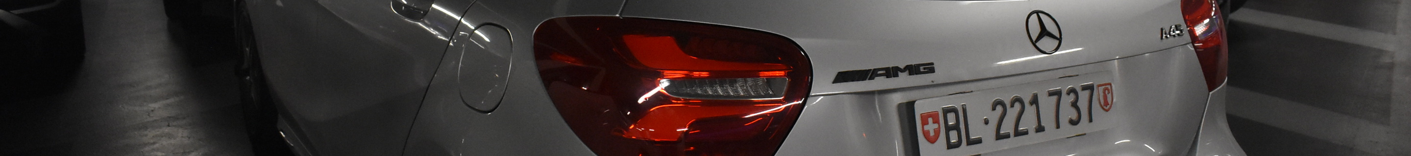 Mercedes-AMG A 45 W176 2015