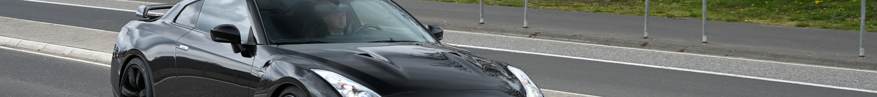 Nissan GT-R