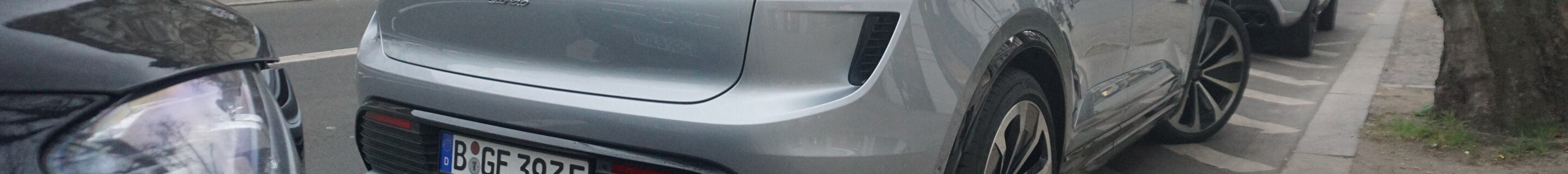 Porsche Macan EV Turbo