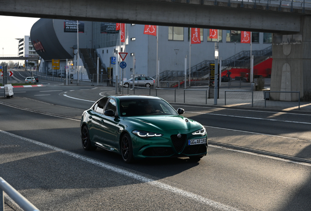 Alfa Romeo Giulia Quadrifoglio 2023