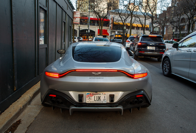 Aston Martin V8 Vantage 2018