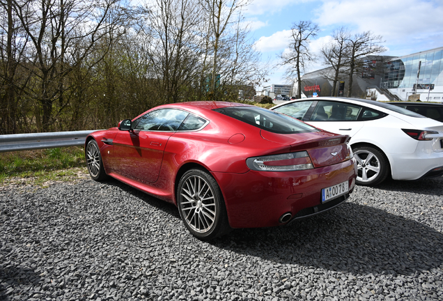 Aston Martin V8 Vantage