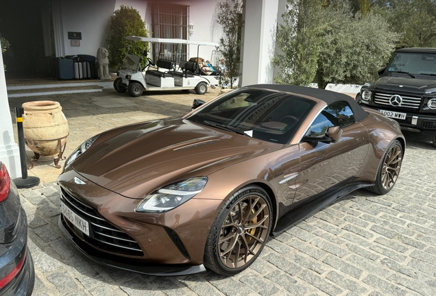Aston Martin V8 Vantage Roadster 2025