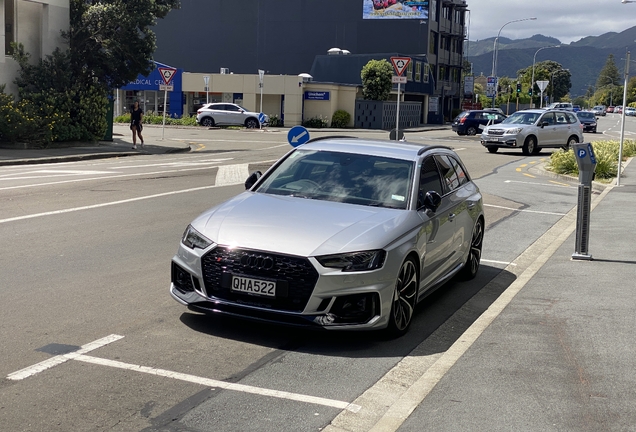 Audi RS4 Avant B9