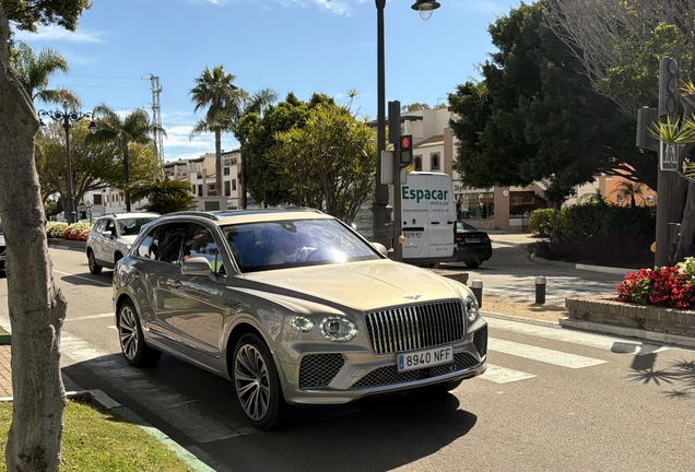 Bentley Bentayga Hybrid 2024