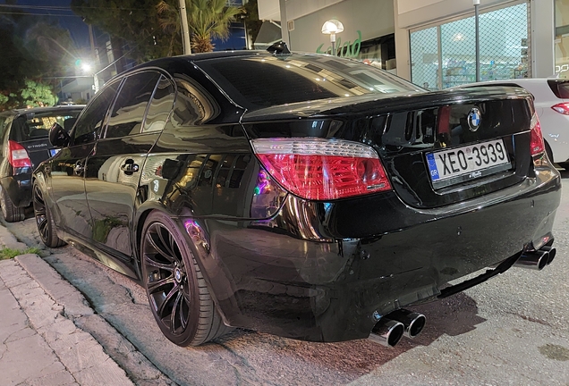 BMW M5 E60 2005