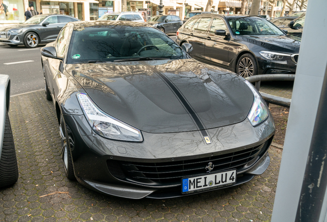 Ferrari GTC4Lusso