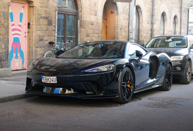 McLaren GT