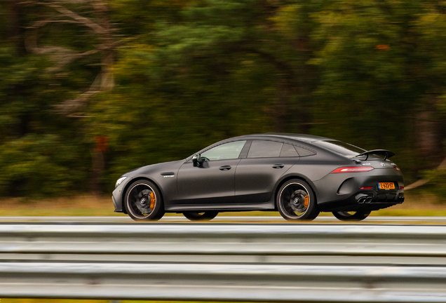 Mercedes-AMG GT 63 S X290