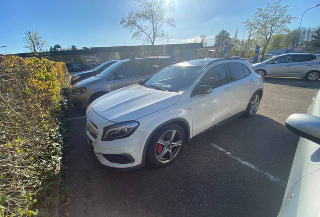 Mercedes-Benz GLA 45 AMG X156