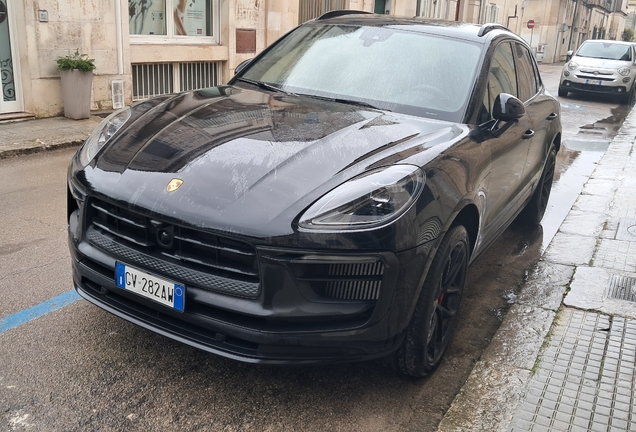 Porsche 95B Macan GTS MkIII