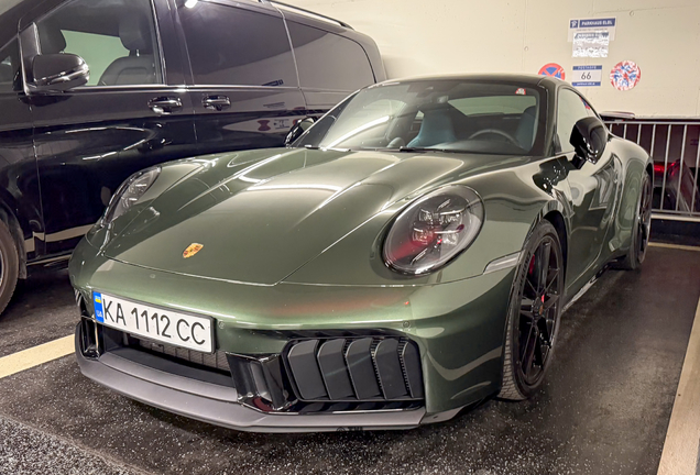 Porsche 992 Carrera 4 GTS MkII