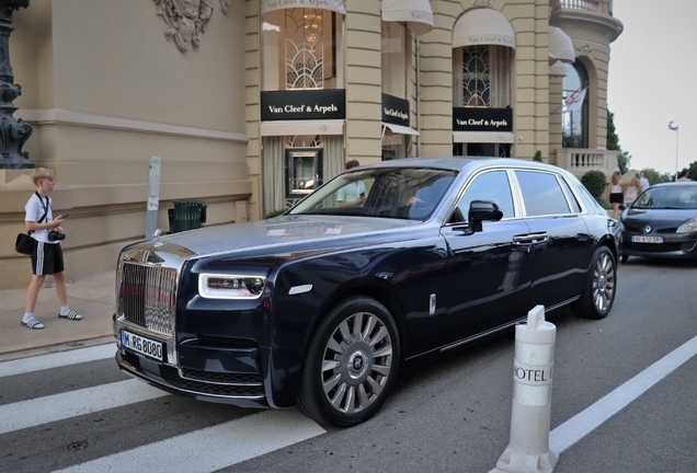 Rolls-Royce Phantom VIII EWB