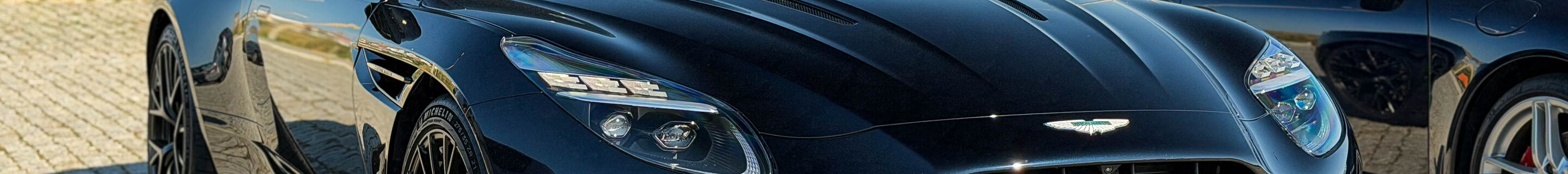 Aston Martin DB12 Volante