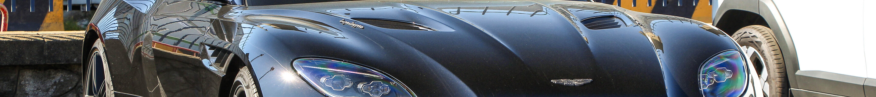 Aston Martin DBS Superleggera